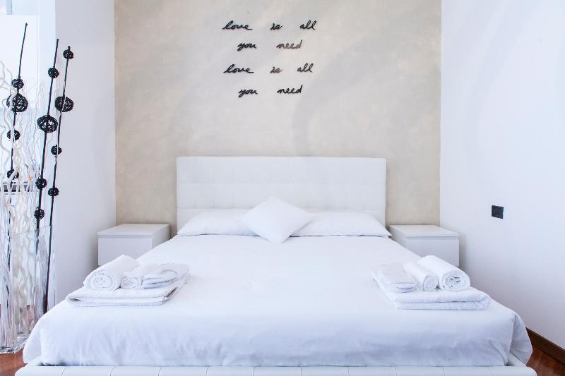 Hemeras Boutique Homes - Design Apartments In Milan Center Esterno foto